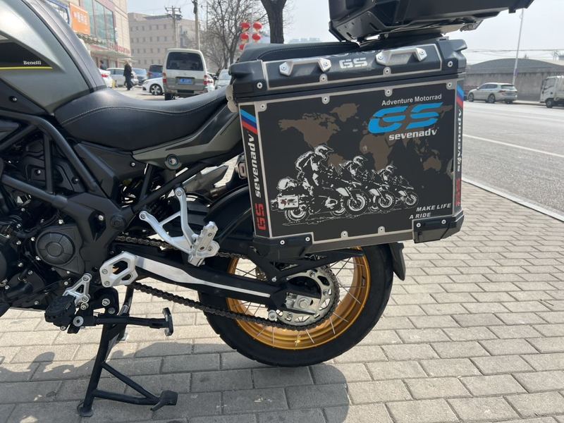 二手贝纳利金鹏 TRK502