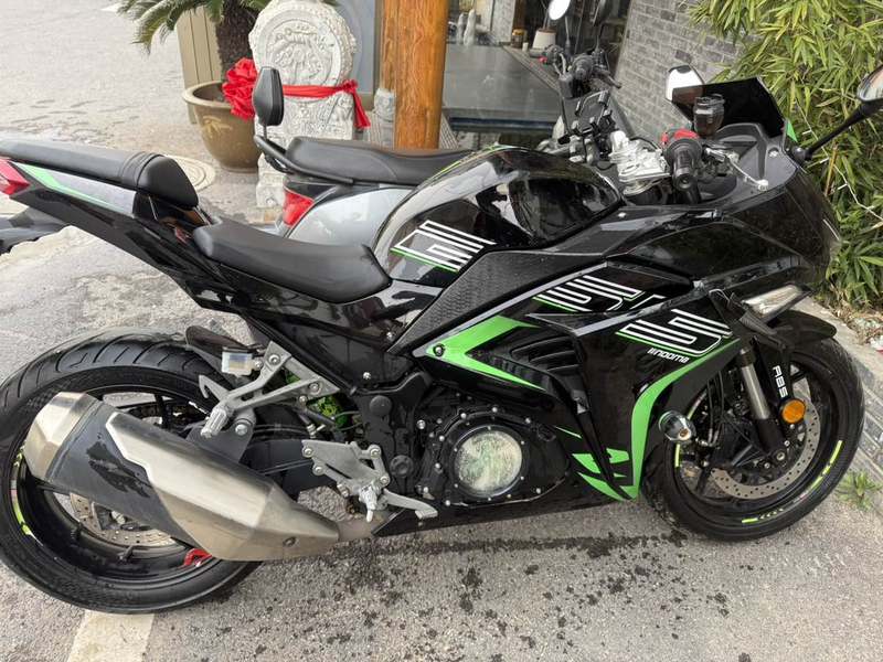 二手诺马魅影 255S