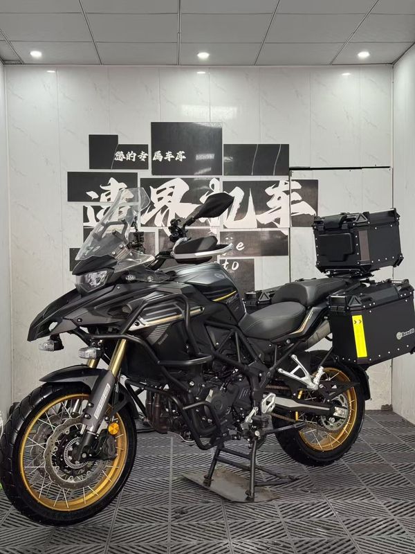 二手贝纳利TRK552