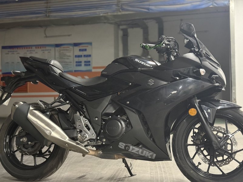二手豪爵铃木GSX250R