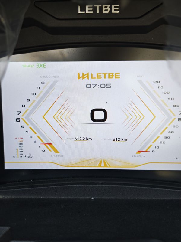 二手猎变机甲蜂