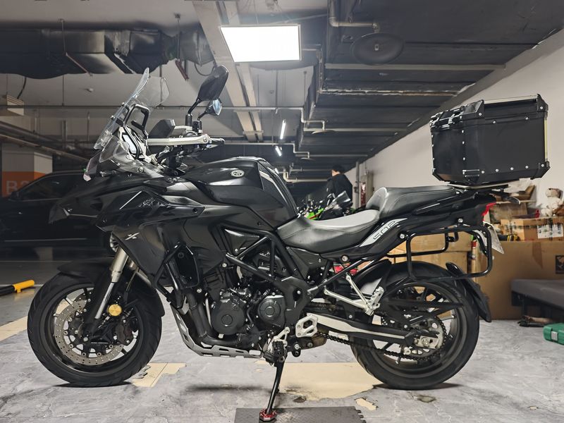 二手贝纳利金鹏 TRK502