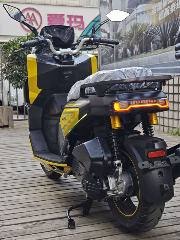 二手猎变机甲蜂