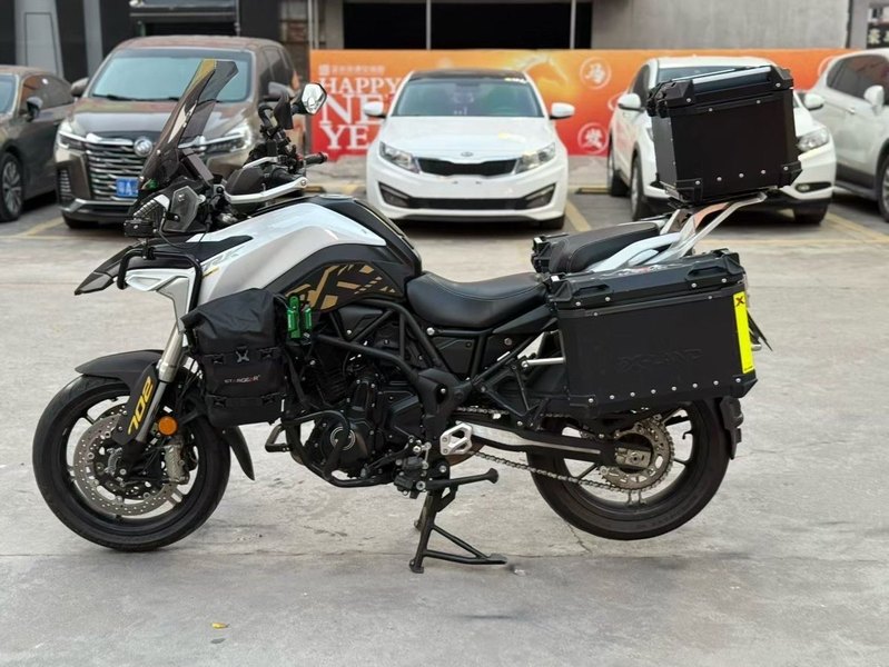 二手贝纳利TRK702