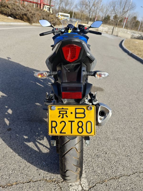 二手豪爵铃木GSX250R