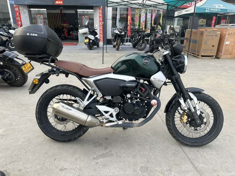 二手五羊本田鸷道 CB190SS