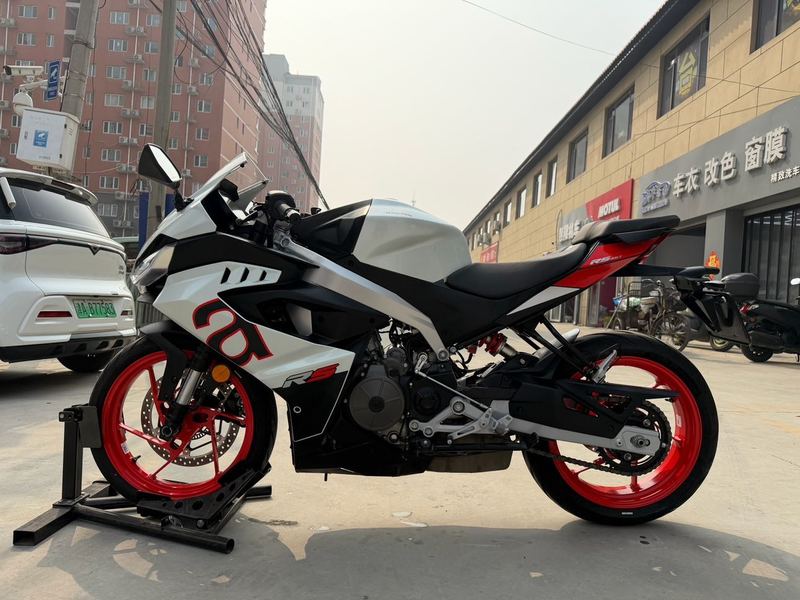 二手阿普利亚RS 457