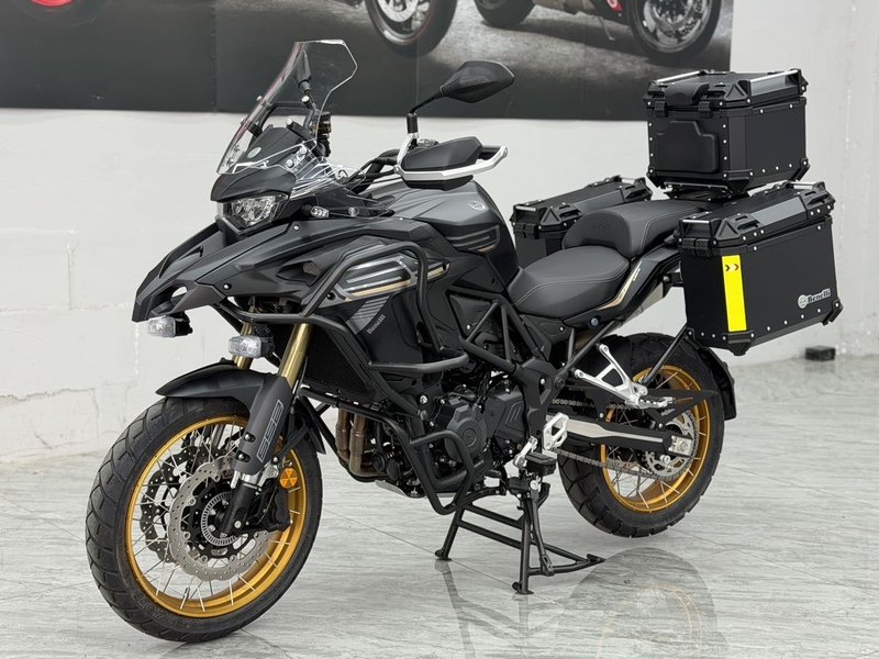 二手贝纳利TRK552