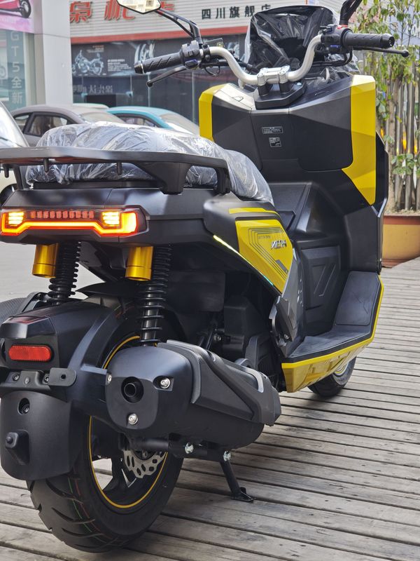 二手猎变机甲蜂