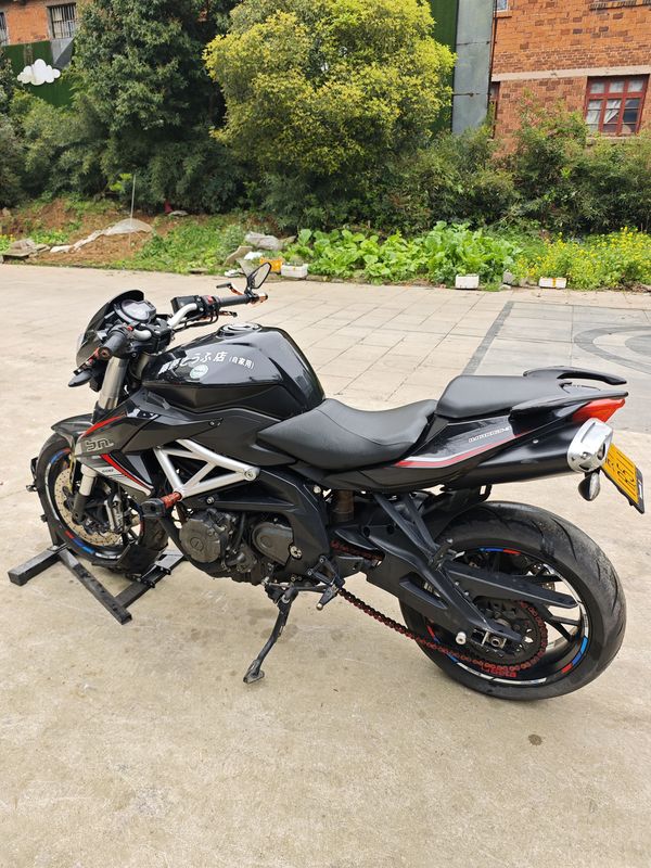 二手贝纳利TNT600i