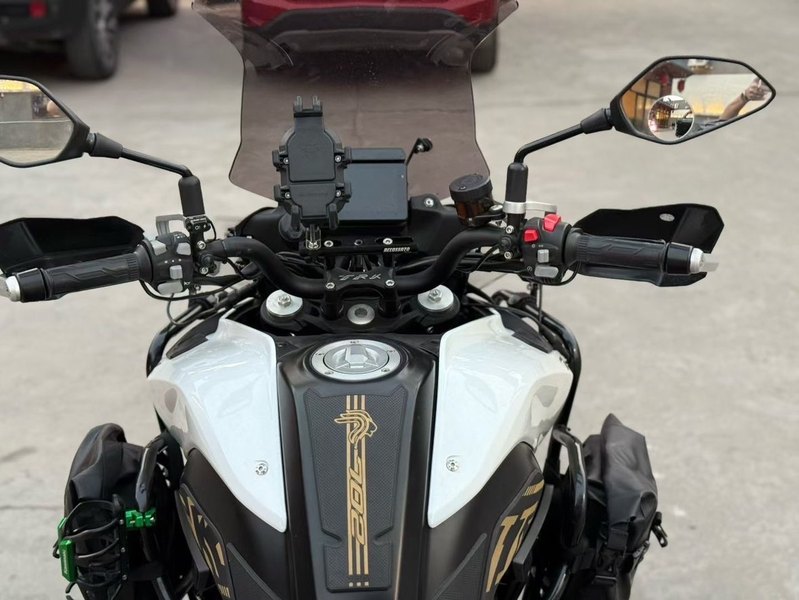 二手贝纳利TRK702