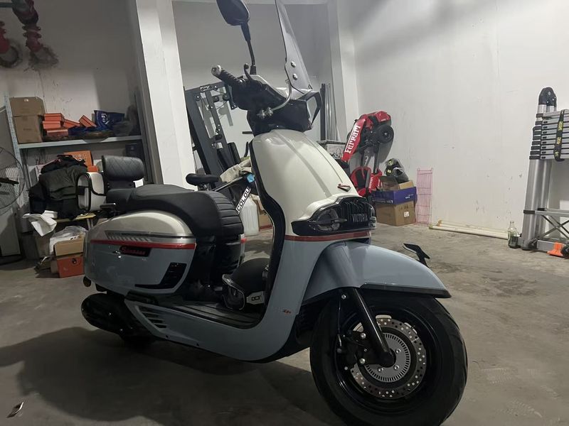 二手维多利亚Sixties 250Si