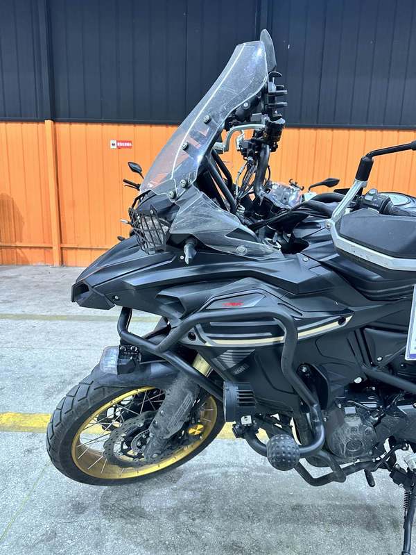 二手贝纳利TRK552