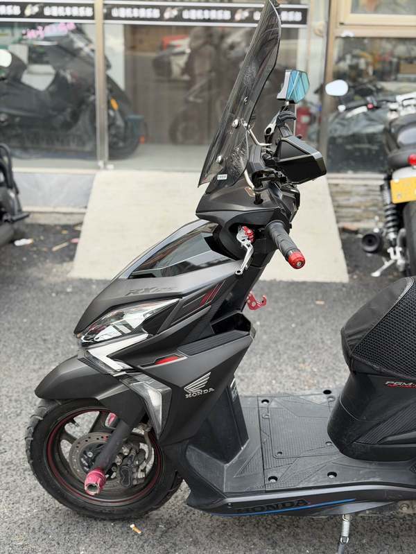 二手新大洲本田裂行 RX125Fi