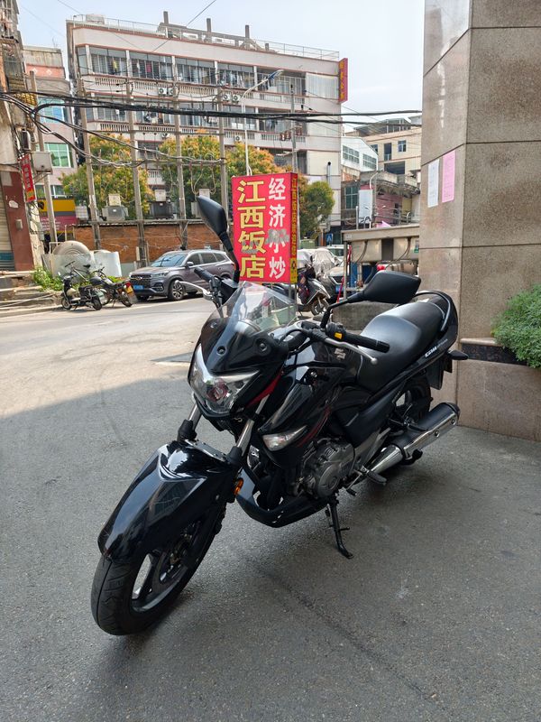 二手豪爵铃木骊驰 GW250