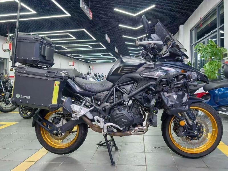 二手贝纳利TRK552