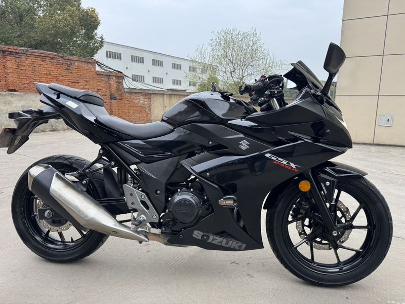 二手豪爵铃木GSX250R