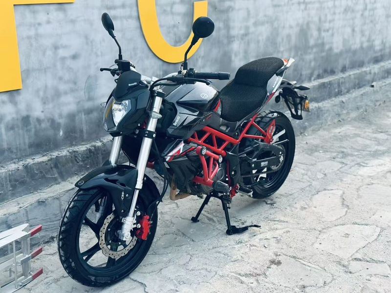二手贝纳利红宝龙 TNT150i