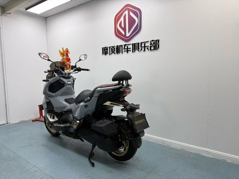 二手三阳哈士奇 Husky ADV150