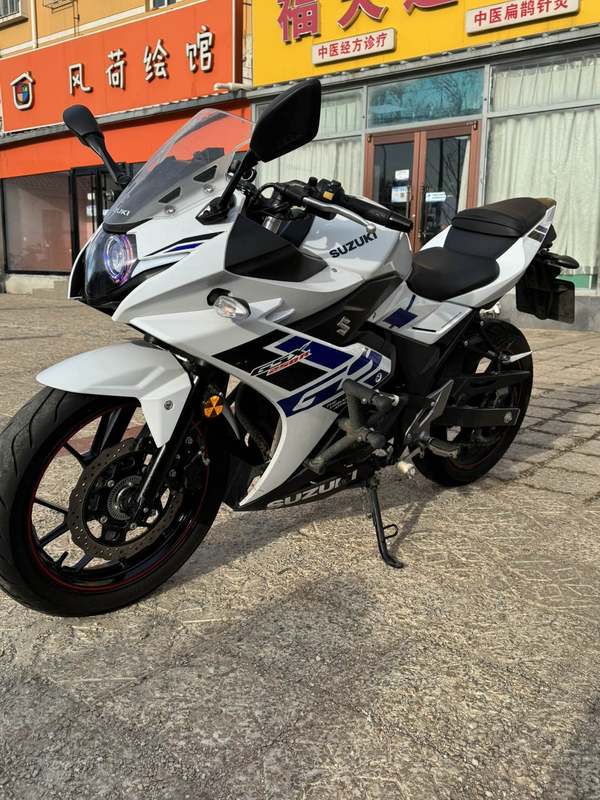 二手豪爵铃木GSX250R