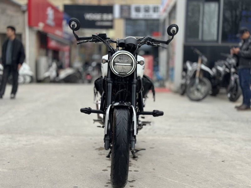 二手五羊本田鸷道 CB190SS