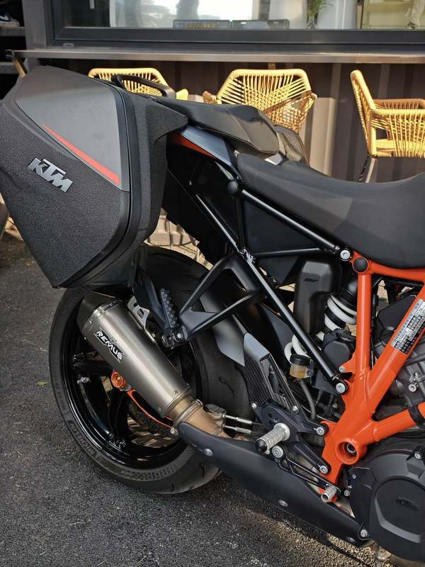 二手KTMR2R1290 Super Duke GT
