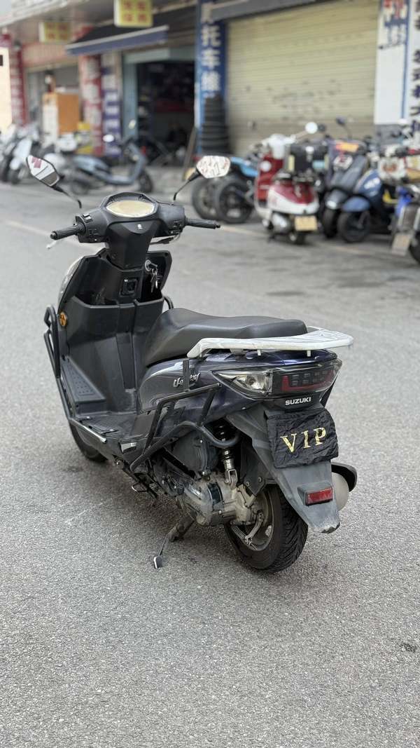 二手济南铃木优驿 UE125T