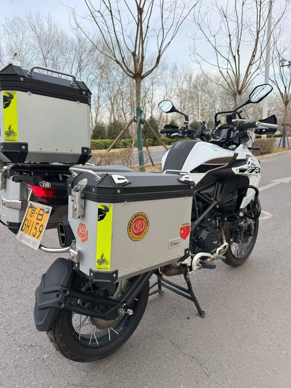 二手贝纳利金鹏 TRK502