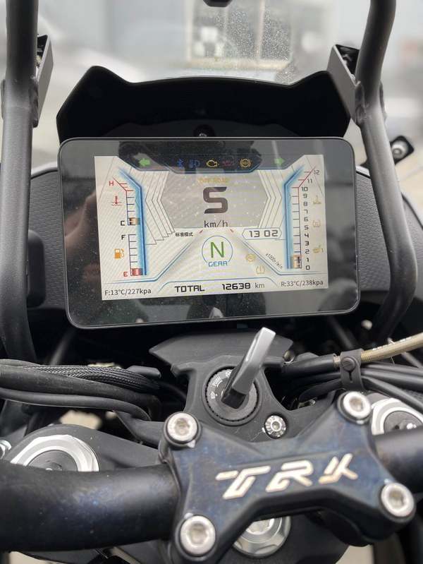 二手贝纳利TRK552