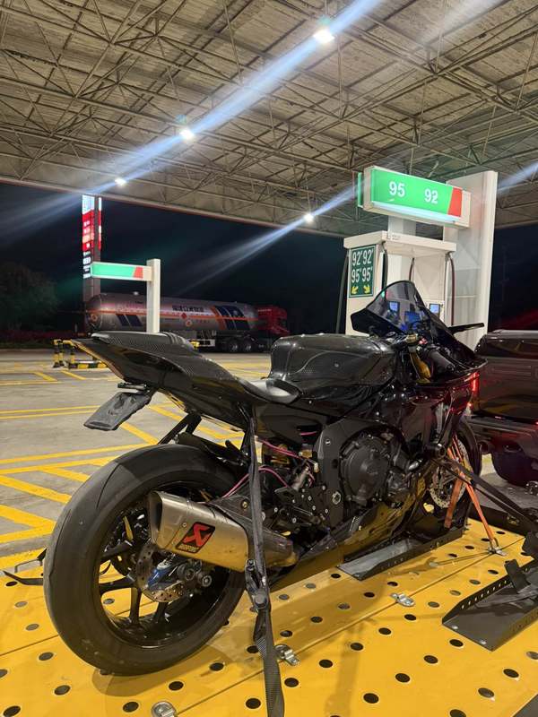 二手雅马哈YZF-R1