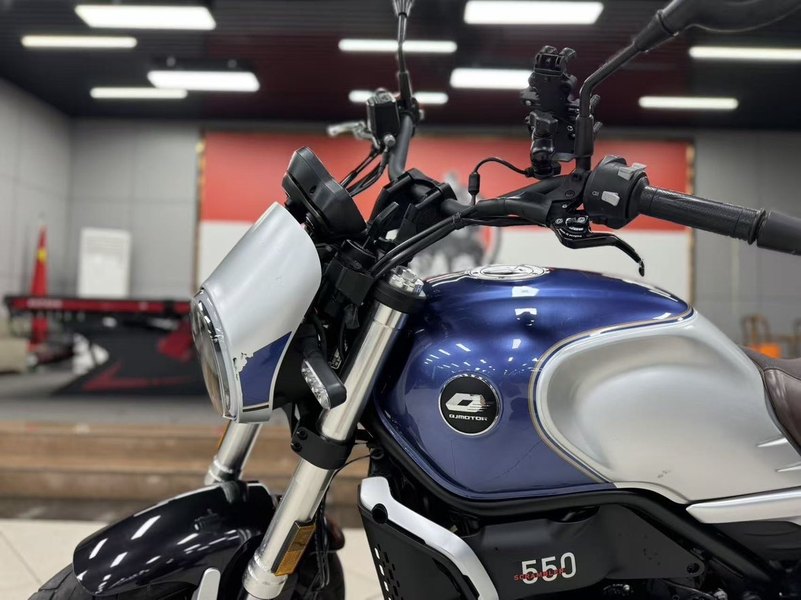 二手QJMOTOR逸550