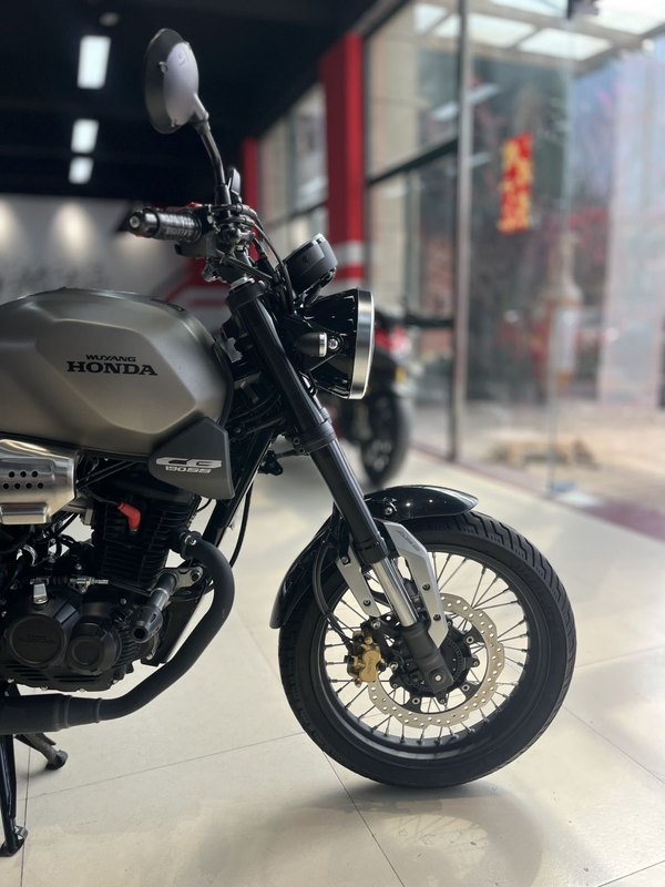 二手五羊本田鸷道 CB190SS