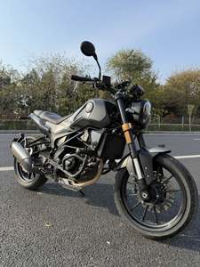 二手贝纳利幼狮 Leoncino 250