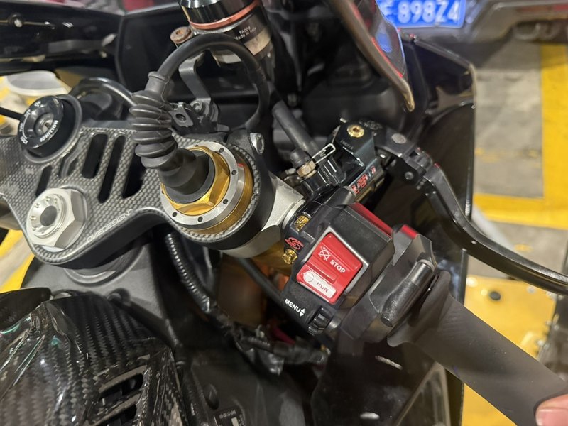 二手雅马哈YZF-R1