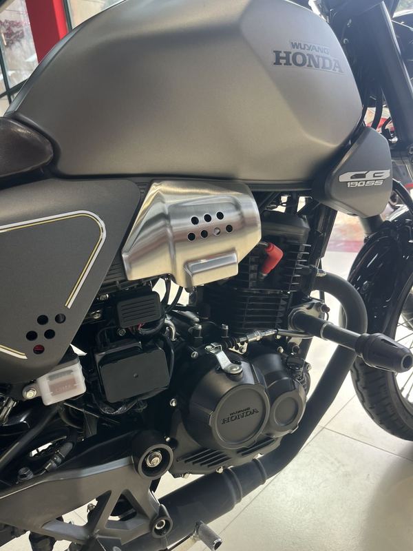 二手五羊本田鸷道 CB190SS