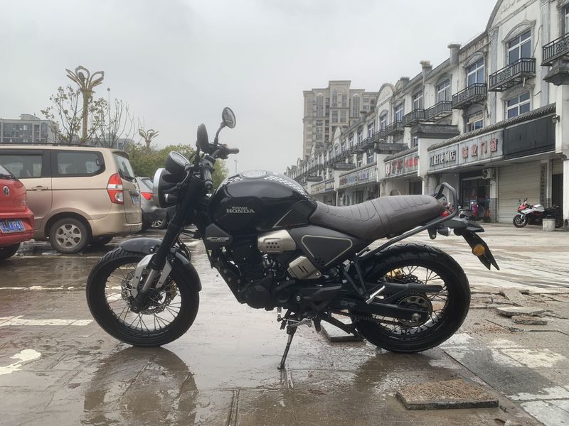 二手五羊本田鸷道 CB190SS