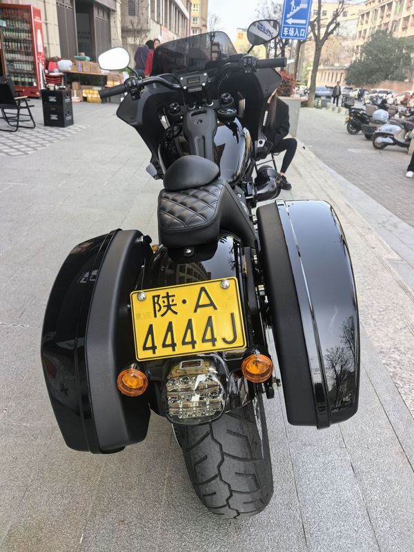 二手哈雷戴维森路威 Low Rider S