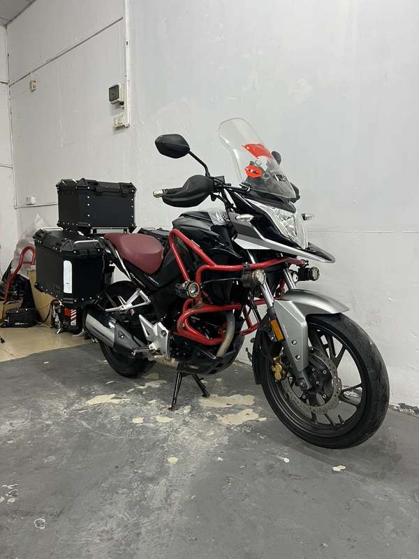 二手五羊本田猛鸷 CB190X