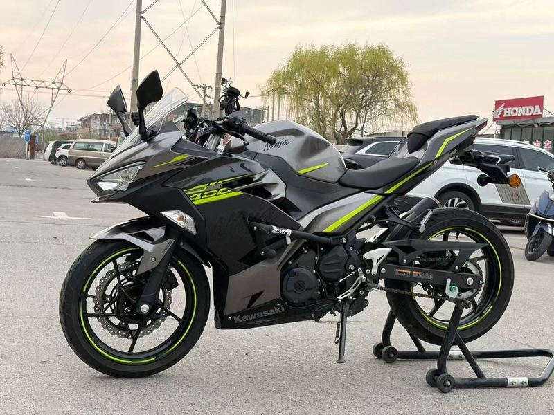二手川崎Ninja 400