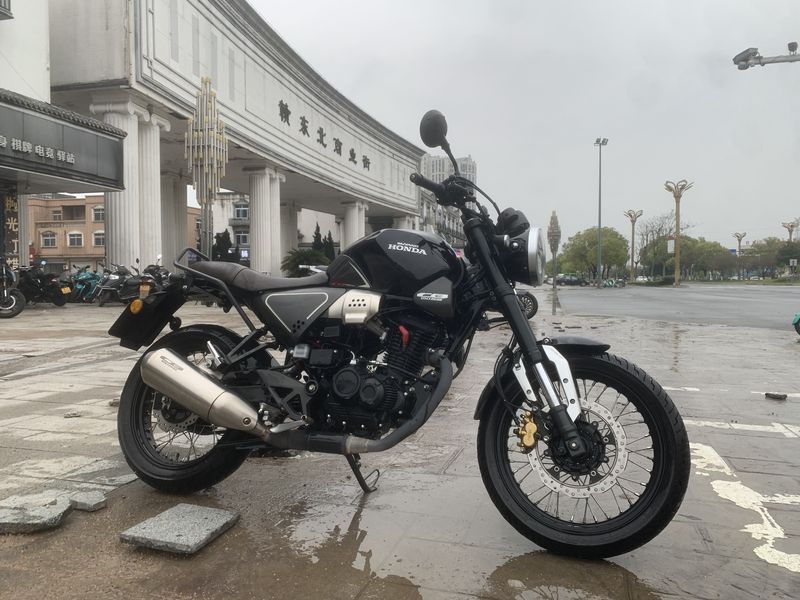 二手五羊本田鸷道 CB190SS