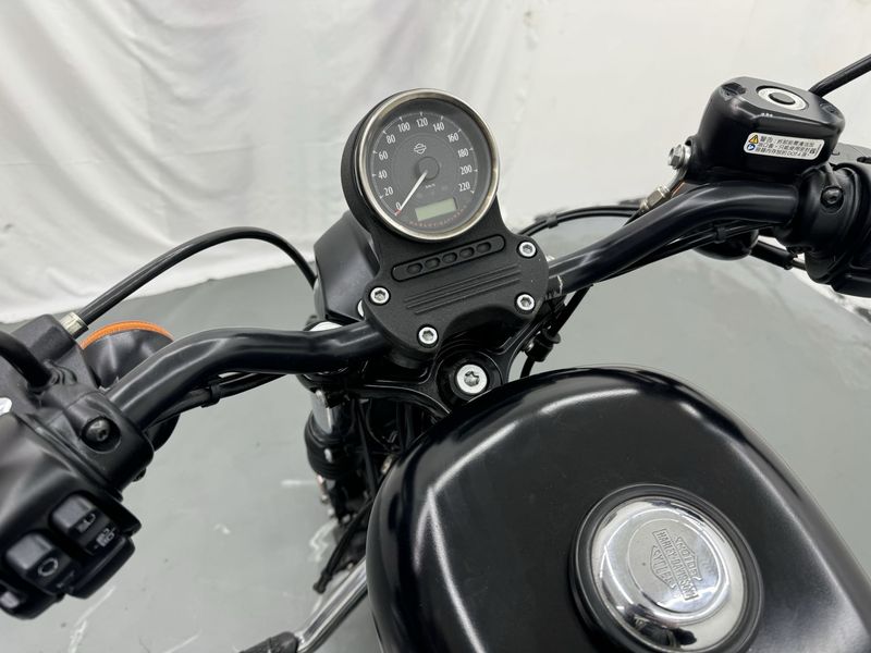 二手哈雷戴维森Iron883 硬汉