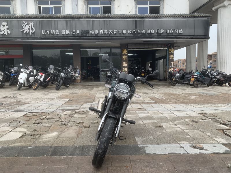 二手五羊本田鸷道 CB190SS