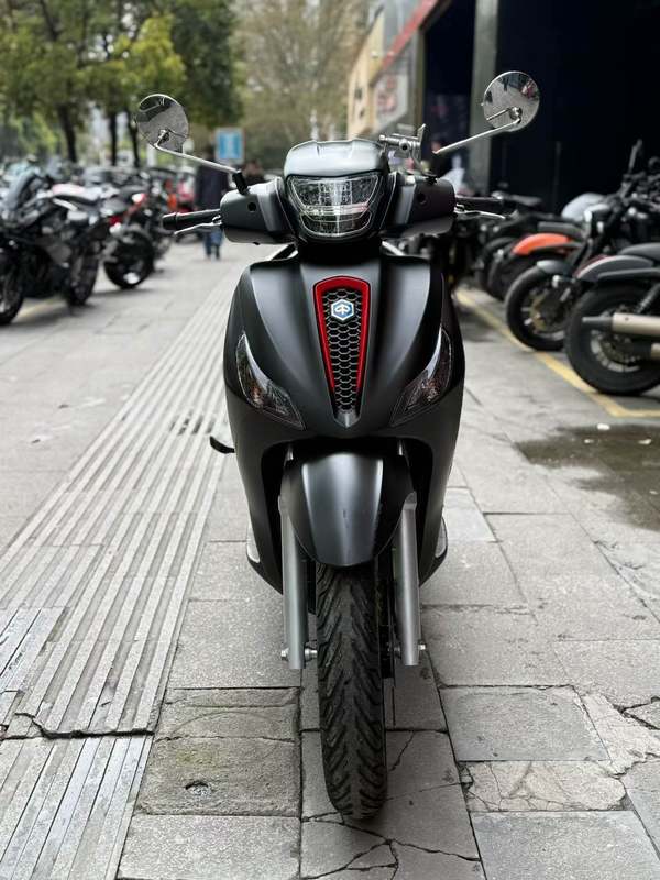 二手比亚乔Medley 150