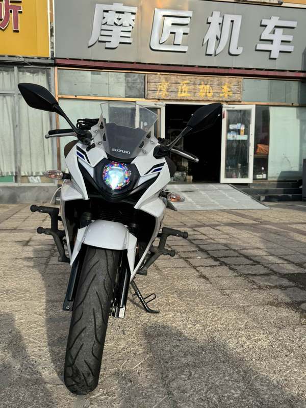 二手豪爵铃木GSX250R