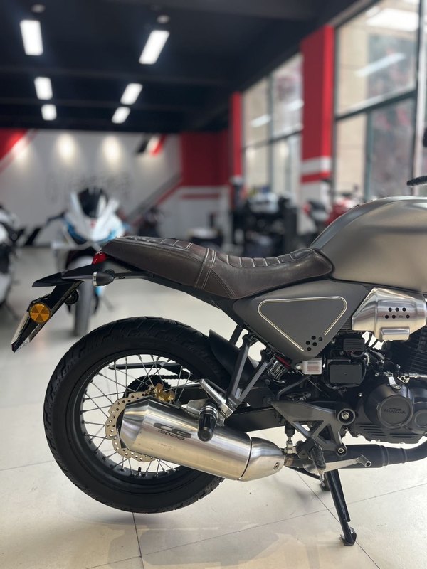 二手五羊本田鸷道 CB190SS