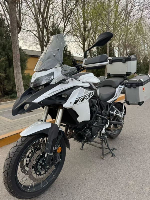 二手贝纳利金鹏 TRK502