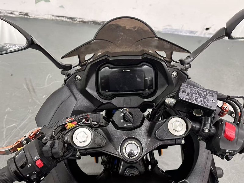 二手豪爵铃木GSX250R