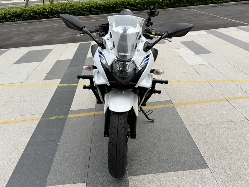 二手豪爵铃木GSX250R