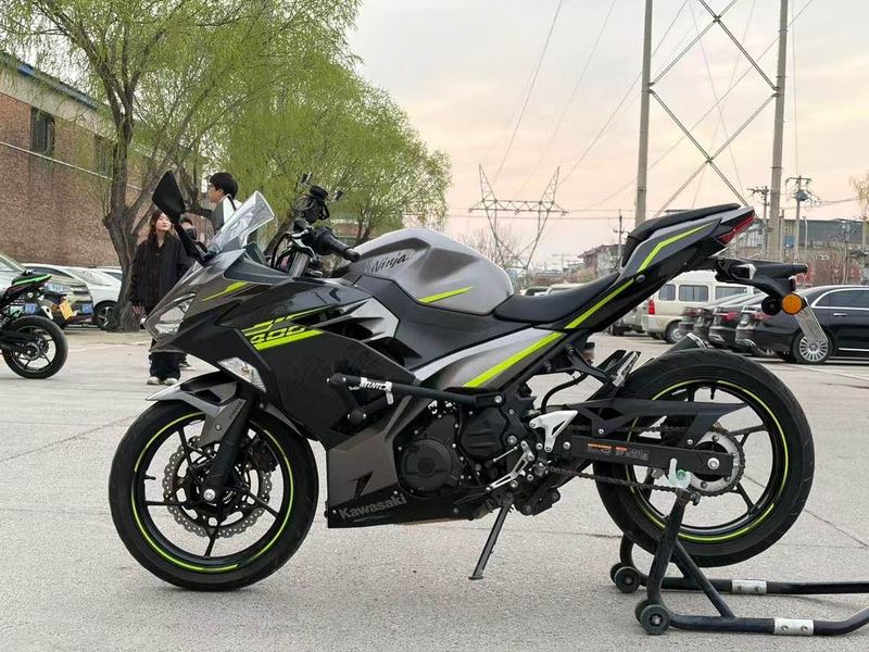 二手川崎Ninja 400