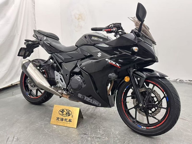 二手豪爵铃木GSX250R